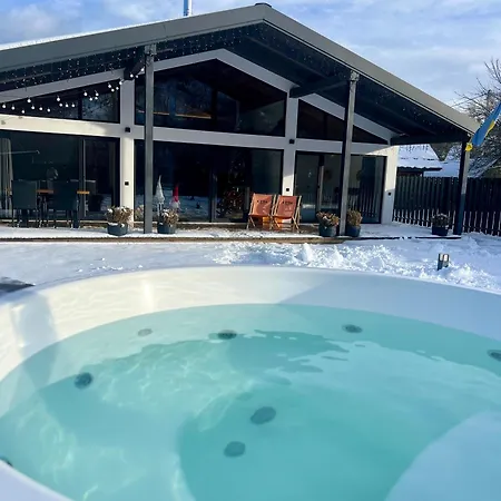 Boiko House - з чаном-джакузі Chalet *