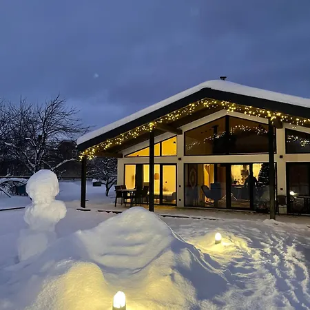 Chalet Boiko House - з чаном-джакузі *