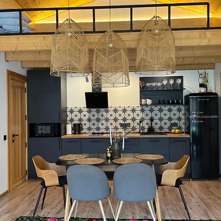 Chalet Boiko House - з чаном-джакузі *