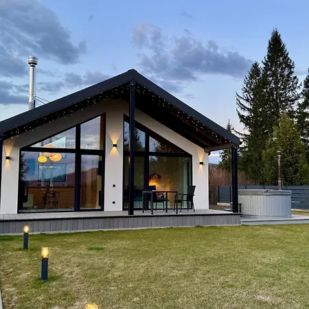 Chalet Boiko House - з чаном-джакузі Slavske