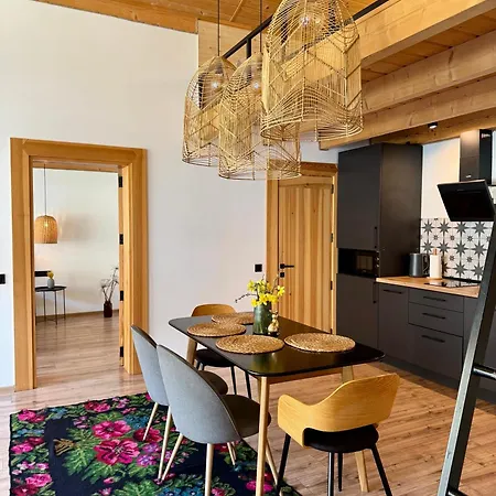 Chalet Boiko House - з чаном-джакузі Slavske