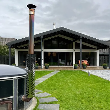 Boiko House - з чаном-джакузі Chalet